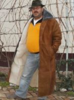 Men's coat with small collar